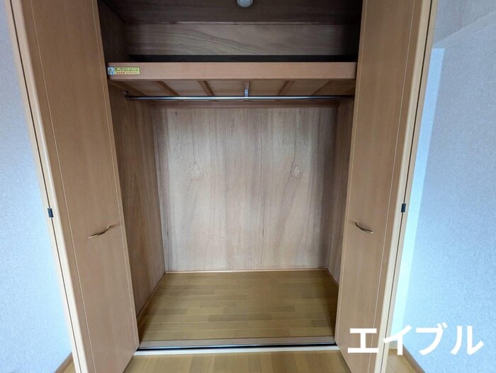 物件内観写真12　(収納)