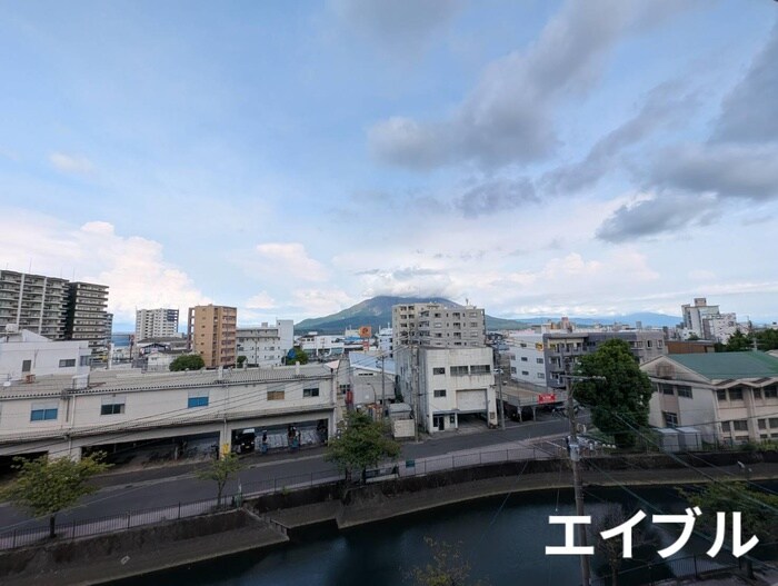 物件内観写真15　(室内からの展望)