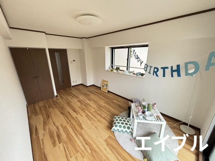 物件内観写真19　(居室)