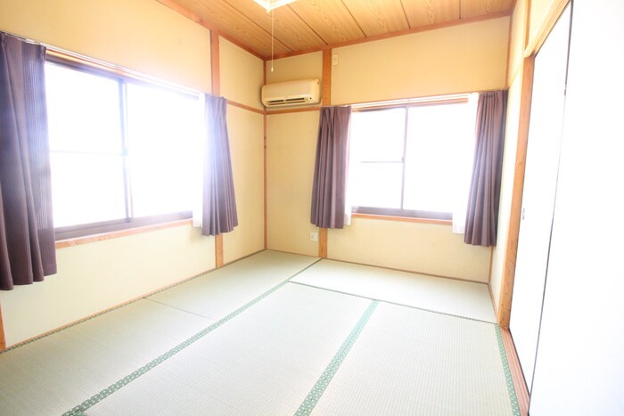 物件内観写真4　(居室)