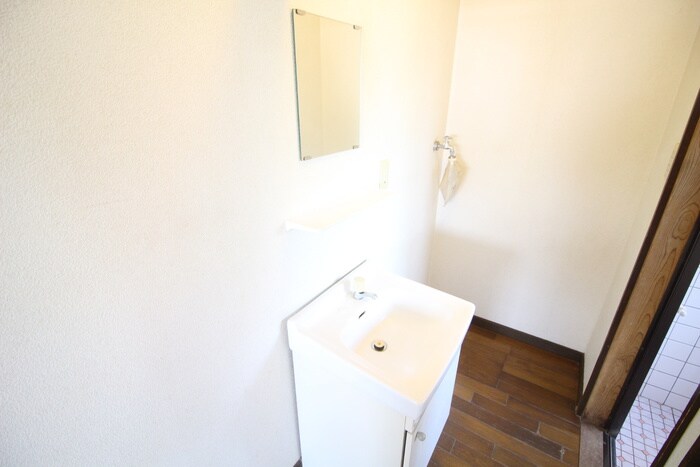 物件内観写真9　(洗面)