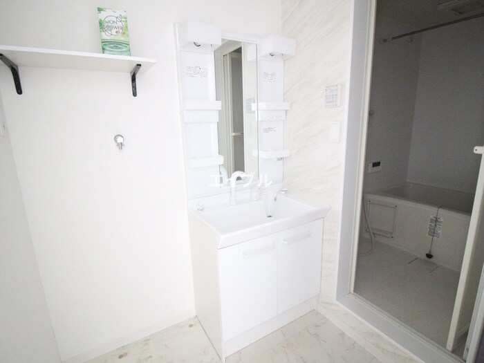 物件内観写真11　(洗面)