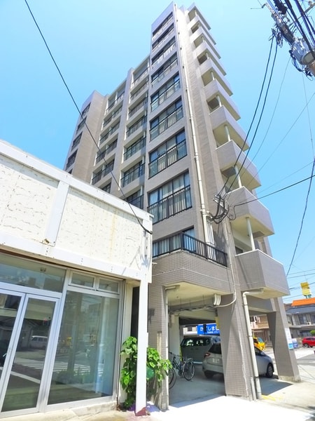 ロイヤルシティ中洲プレミアム外観写真