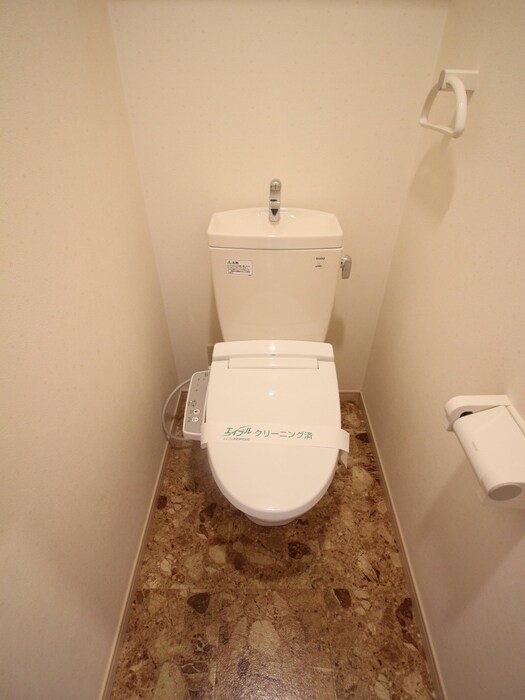 物件内観写真11　(トイレ)