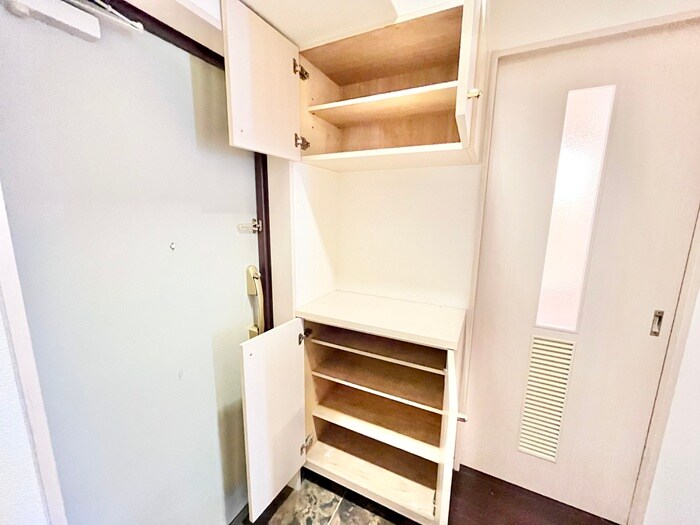 物件内観写真16　(靴箱)