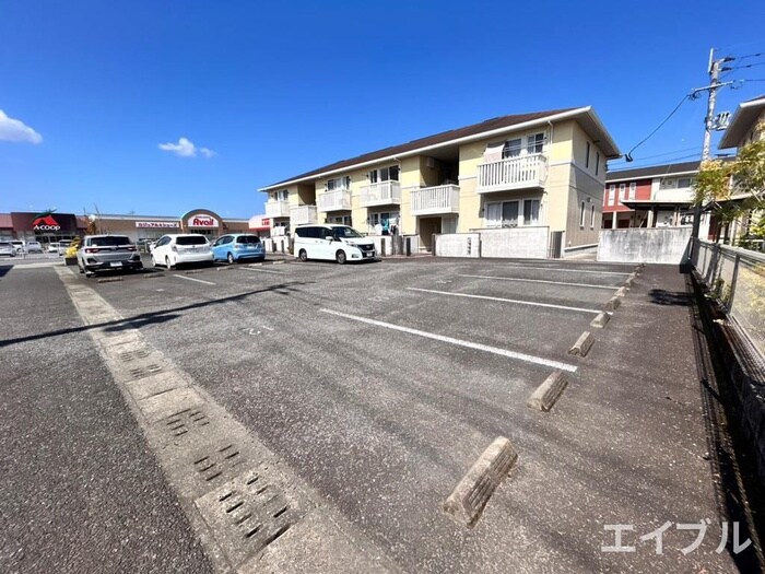 グランモアＭ＆Ｍの駐車場