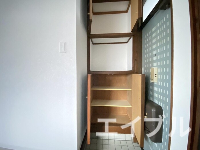 物件内観写真15　(靴箱)