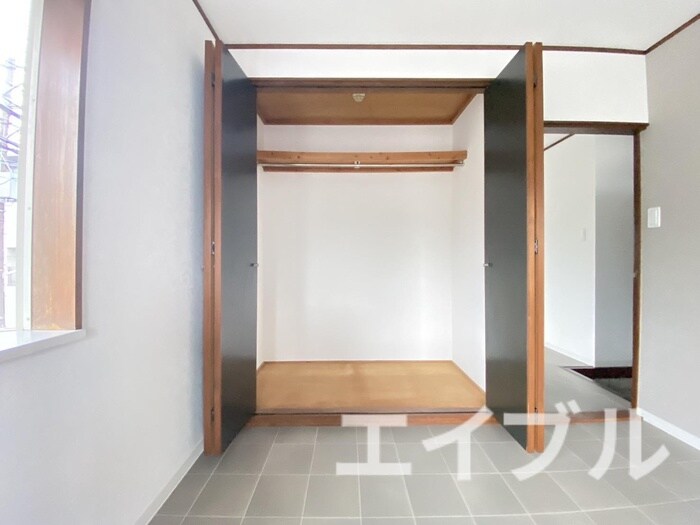 物件内観写真16　(収納)