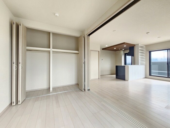 物件内観写真11　(収納)