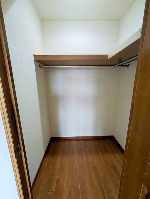 物件内観写真12　(収納)