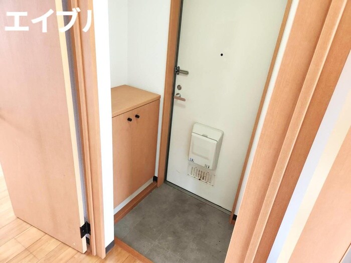 物件内観写真19　(玄関)