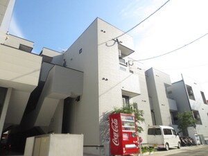 Ｅａｒｔｈ　Ｌｉｆｅ周船寺外観写真