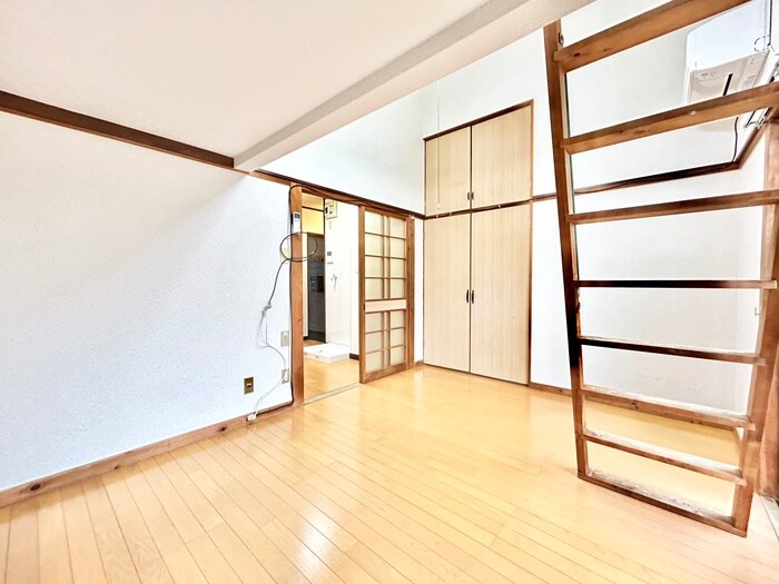 物件内観写真14　(居室)