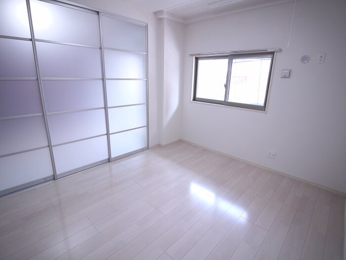 物件内観写真8　(内観写真)