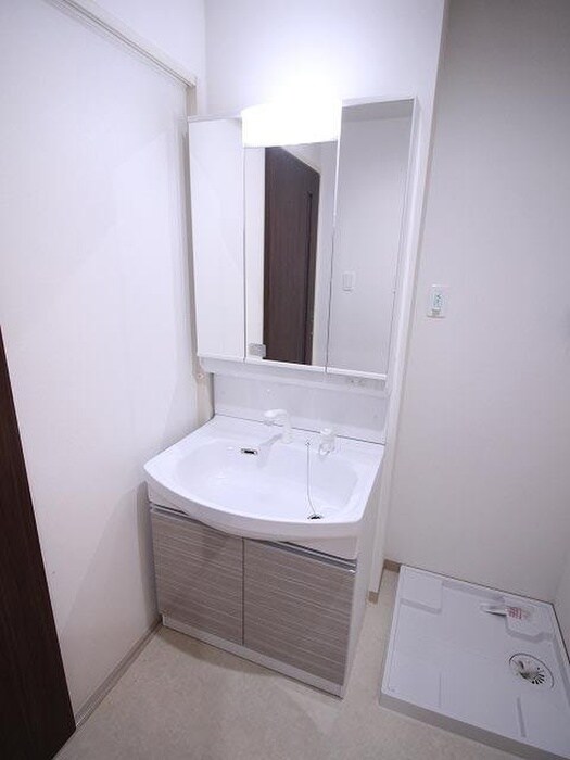 物件内観写真11　(洗面)