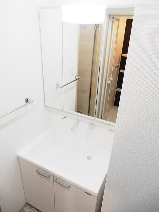 物件内観写真10　(洗面)