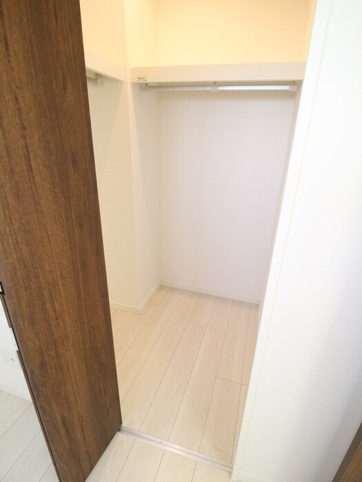物件内観写真11　(収納)