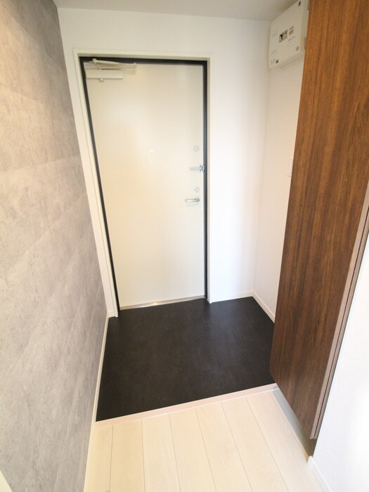 物件内観写真22　(玄関)