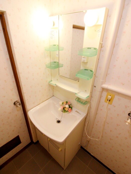 物件内観写真9　(洗面)