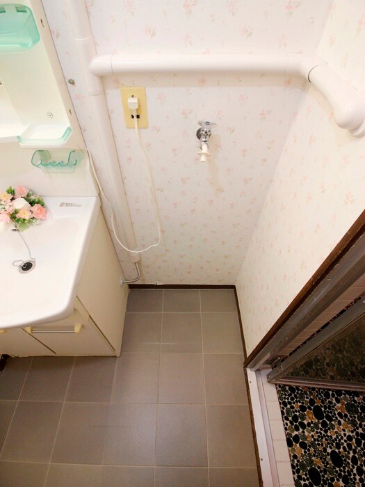 物件内観写真10　(洗濯機置場)