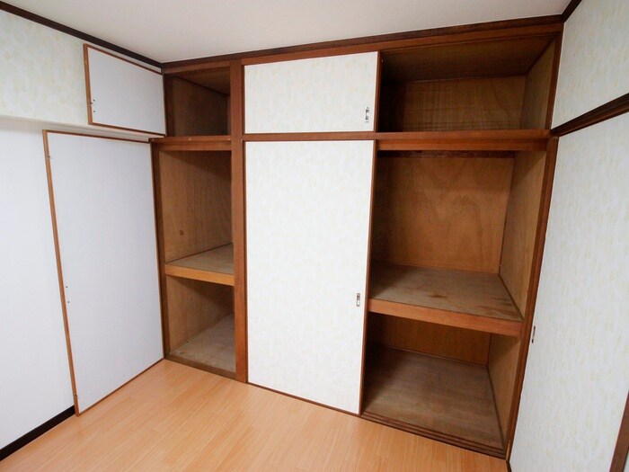 物件内観写真13　(収納)