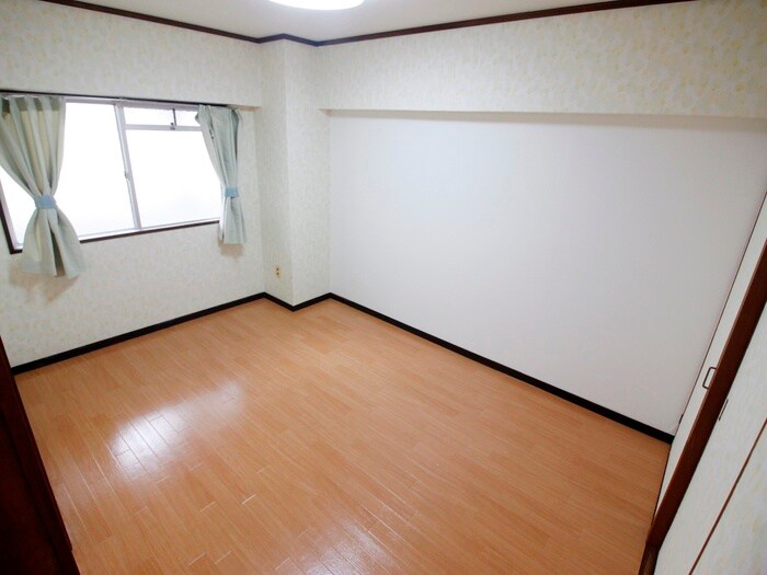 物件内観写真18　(居室)