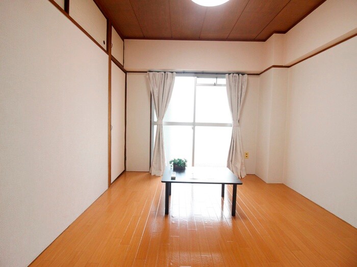 物件内観写真19　(居室)