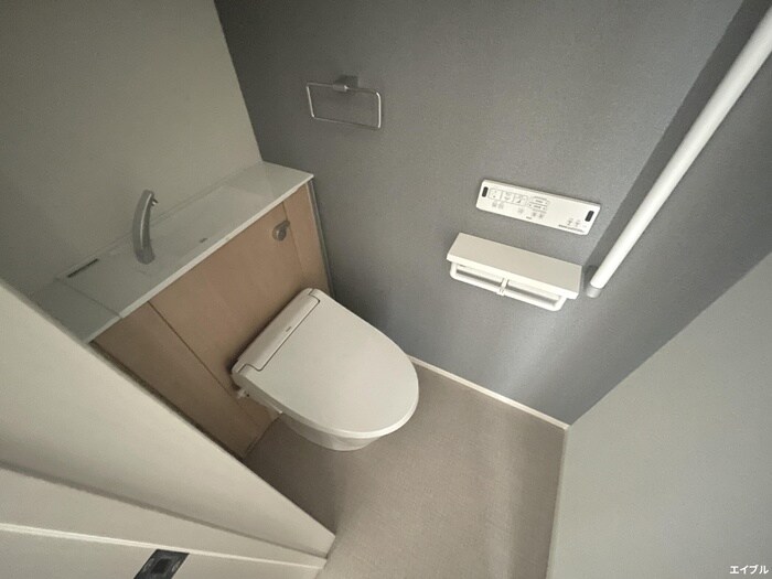 物件内観写真13　(トイレ)