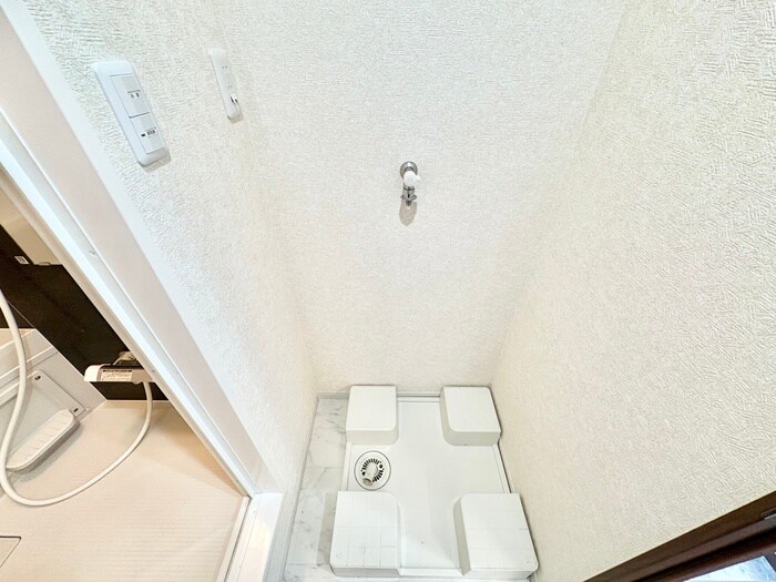 物件内観写真17　(洗濯機置場)