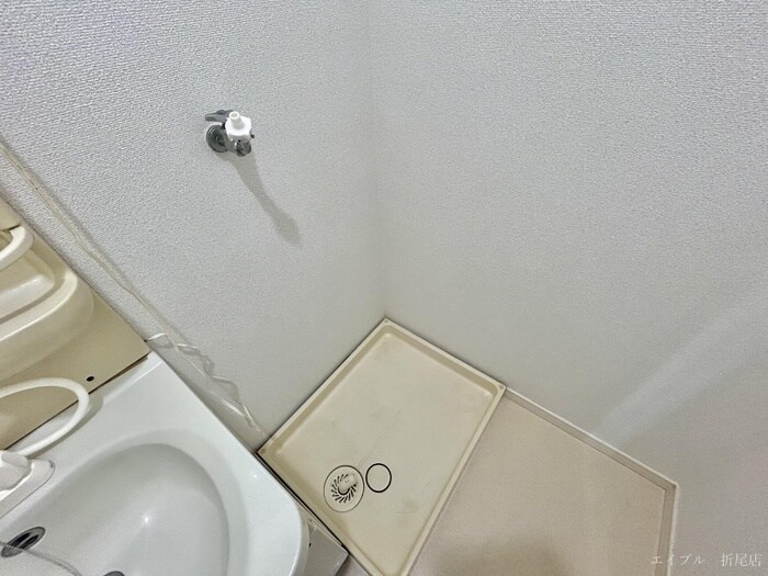 物件内観写真10　(洗濯機置場)