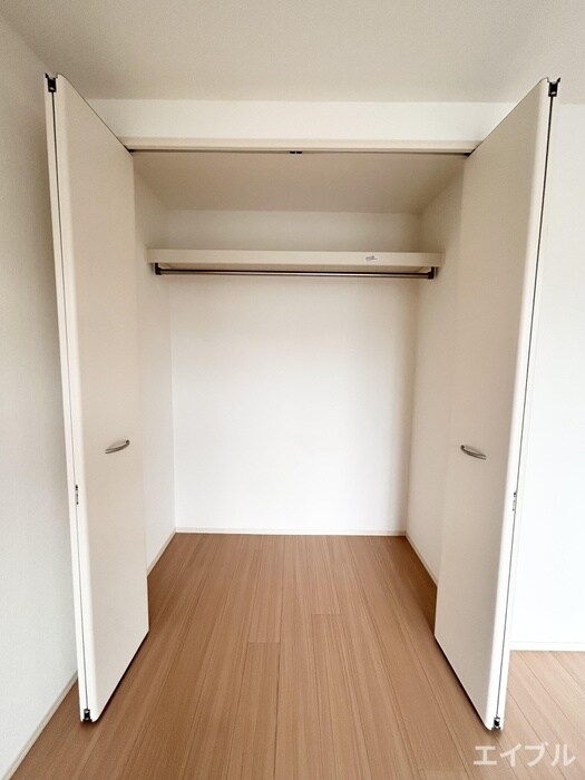 物件内観写真12　(収納)