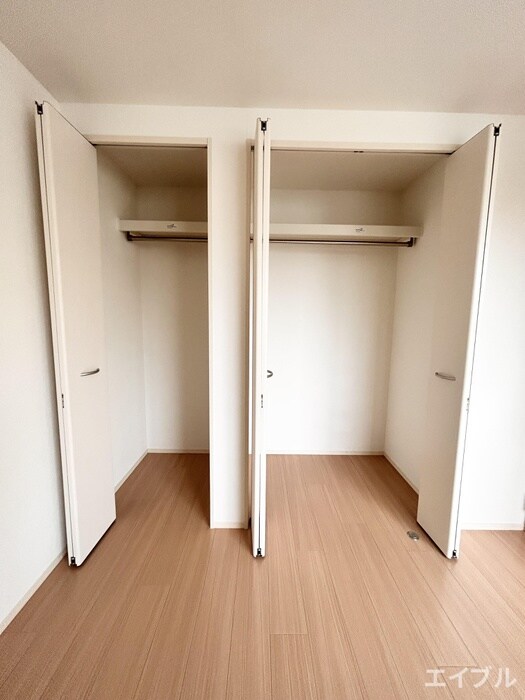物件内観写真13　(収納)