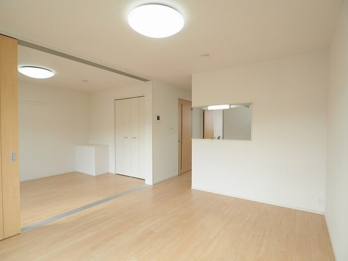 物件内観写真6　(居室)