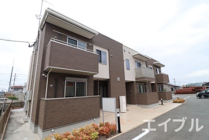 物件外観写真5　(エントランス部分)