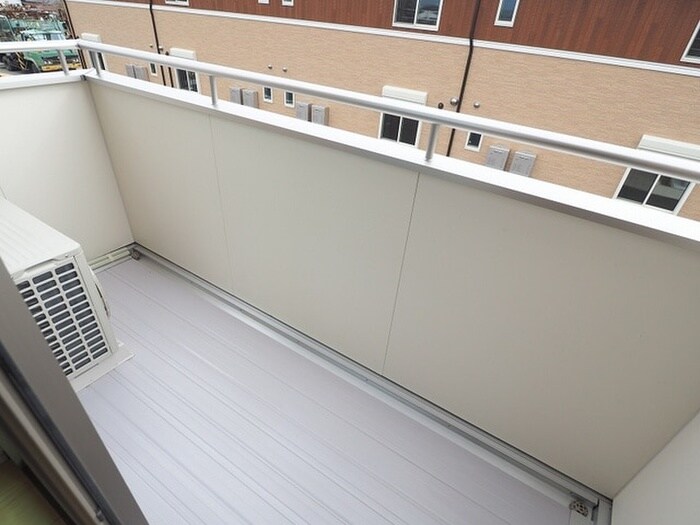 物件内観写真13　(ベランダ・バルコニー)
