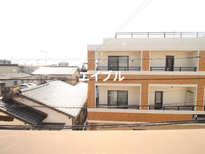 物件内観写真18　(室内からの展望)