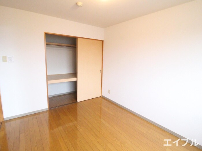 物件内観写真15　(居室)