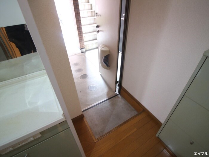 物件内観写真17　(玄関)