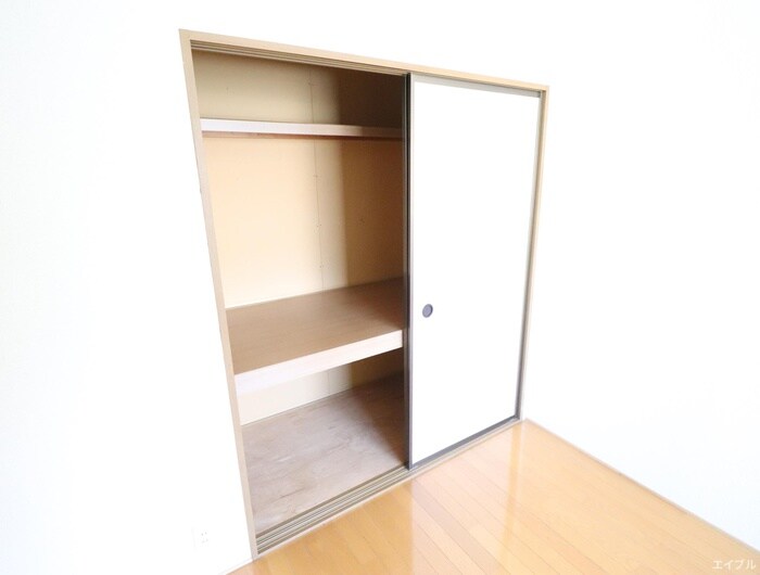物件内観写真15　(収納)