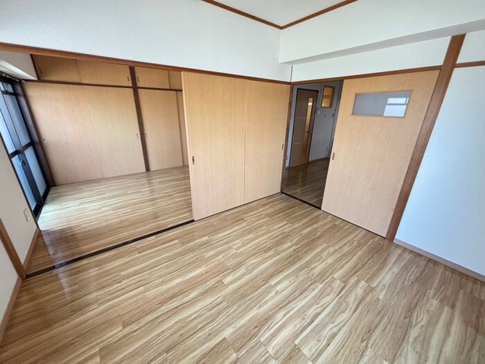 物件内観写真8　(居室)