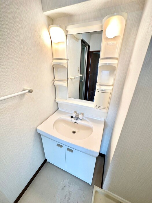 物件内観写真12　(洗面)