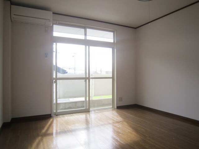 物件内観写真10　(居室)