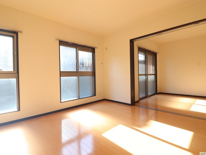 物件内観写真7　(居室)