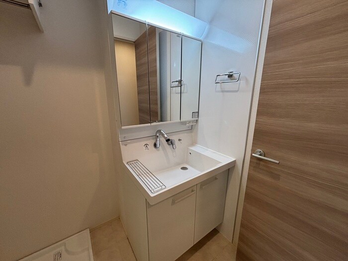 物件内観写真11　(洗面)