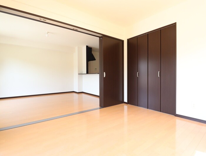 物件内観写真9　(居室)