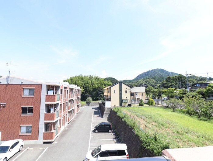 物件内観写真16　(室内からの展望)