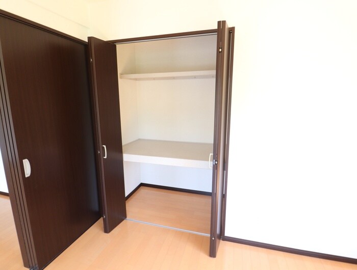 物件内観写真18　(収納)