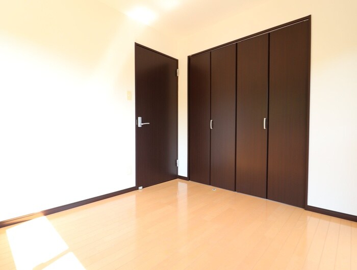 物件内観写真19　(居室)