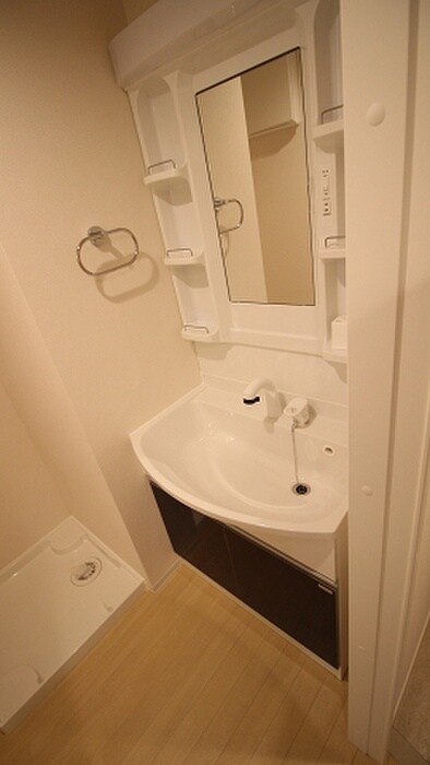 物件内観写真9　(洗面)