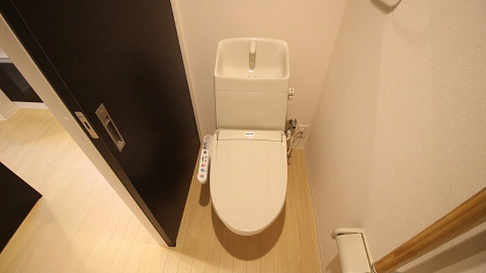 物件内観写真9　(トイレ)